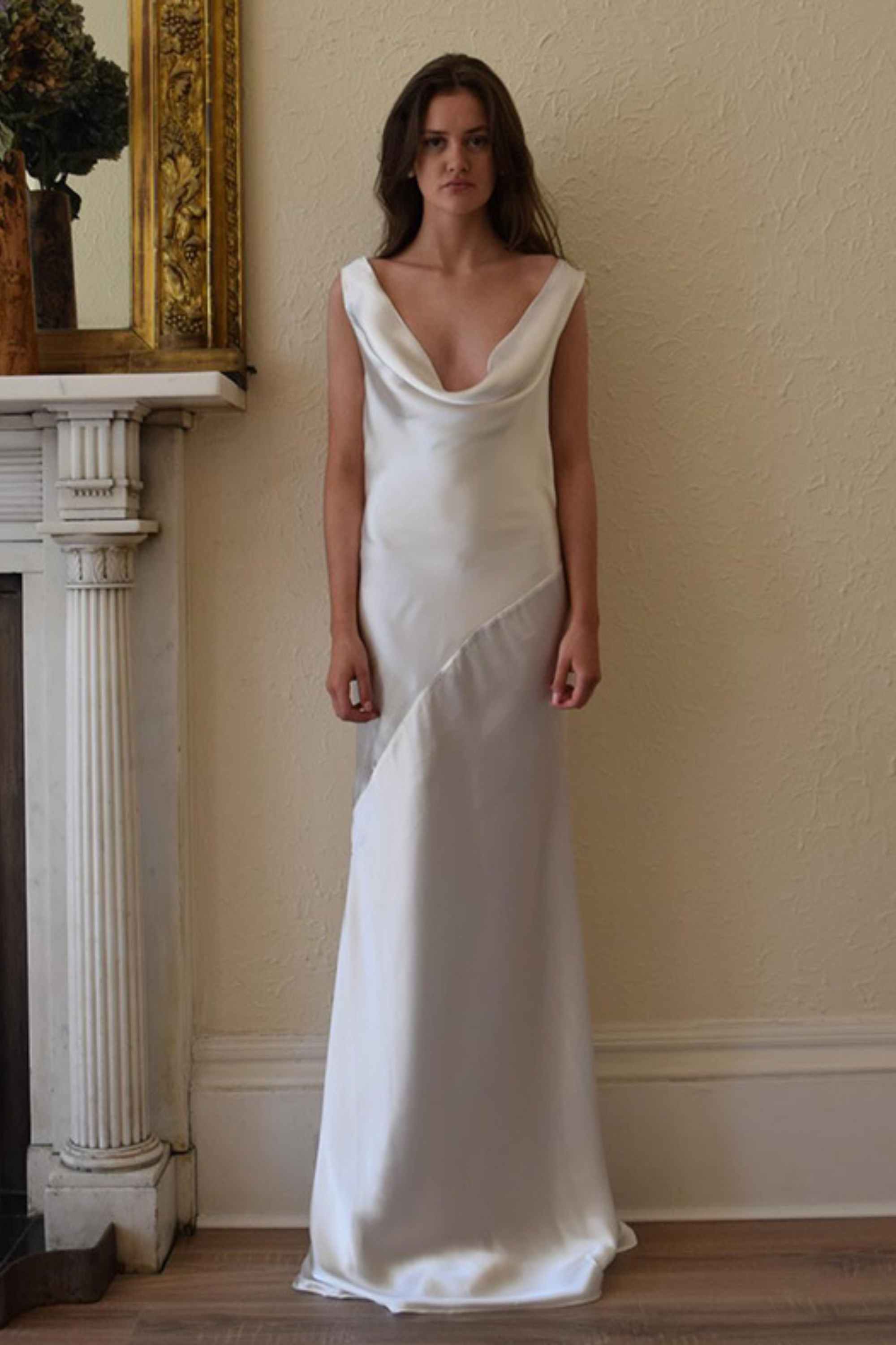 Pearl Glow Backless Dress