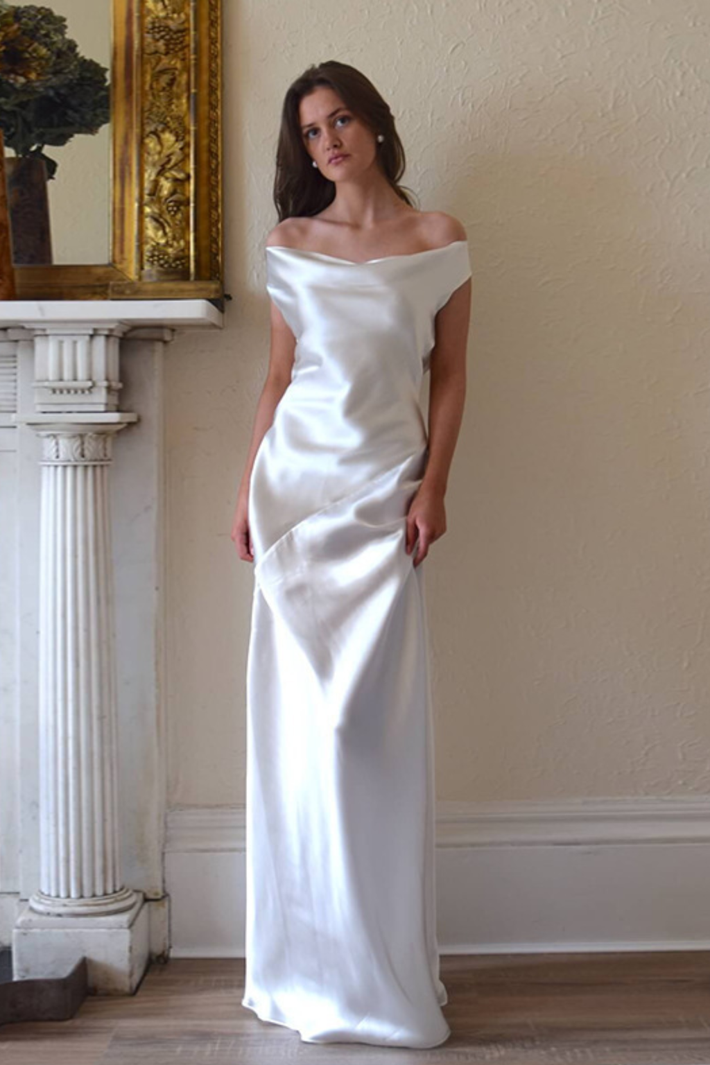 Pearl Glow Backless Dress