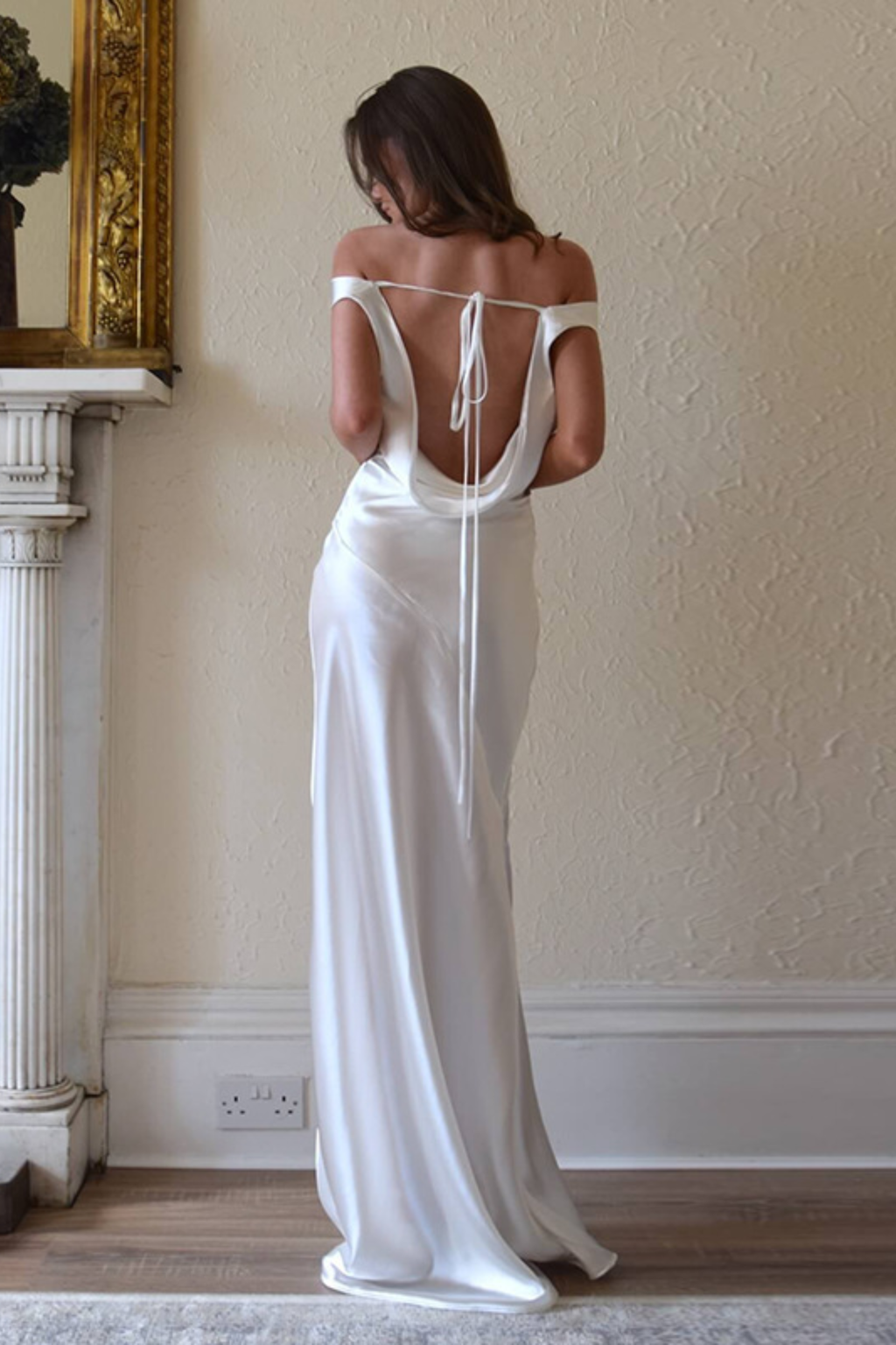 Pearl Glow Backless Dress