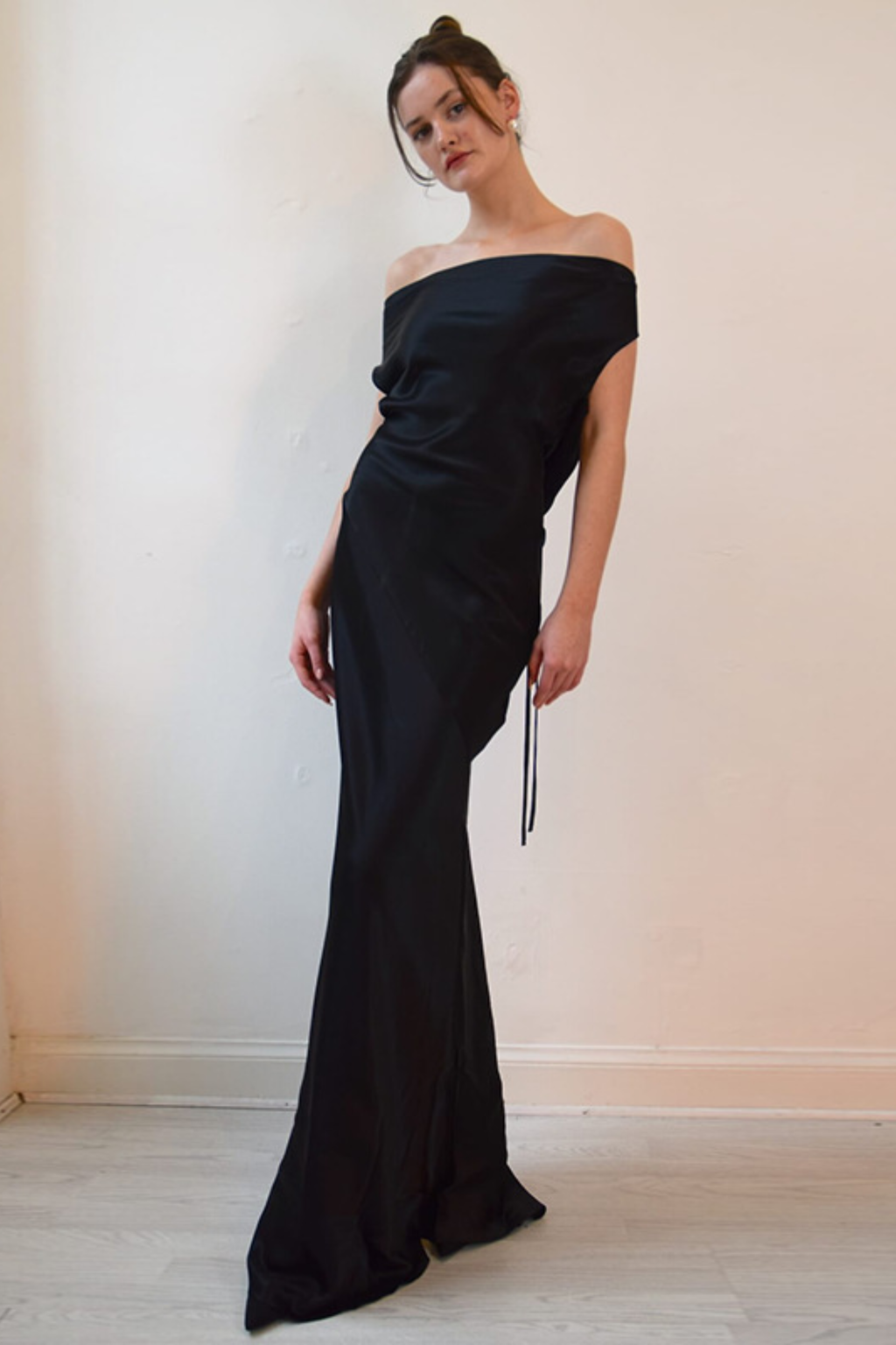 Pearl Glow Backless Dress