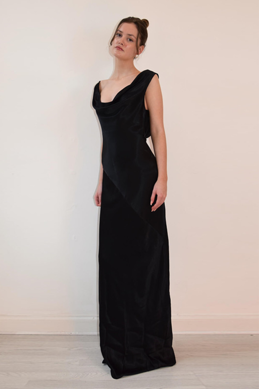 Pearl Glow Backless Dress