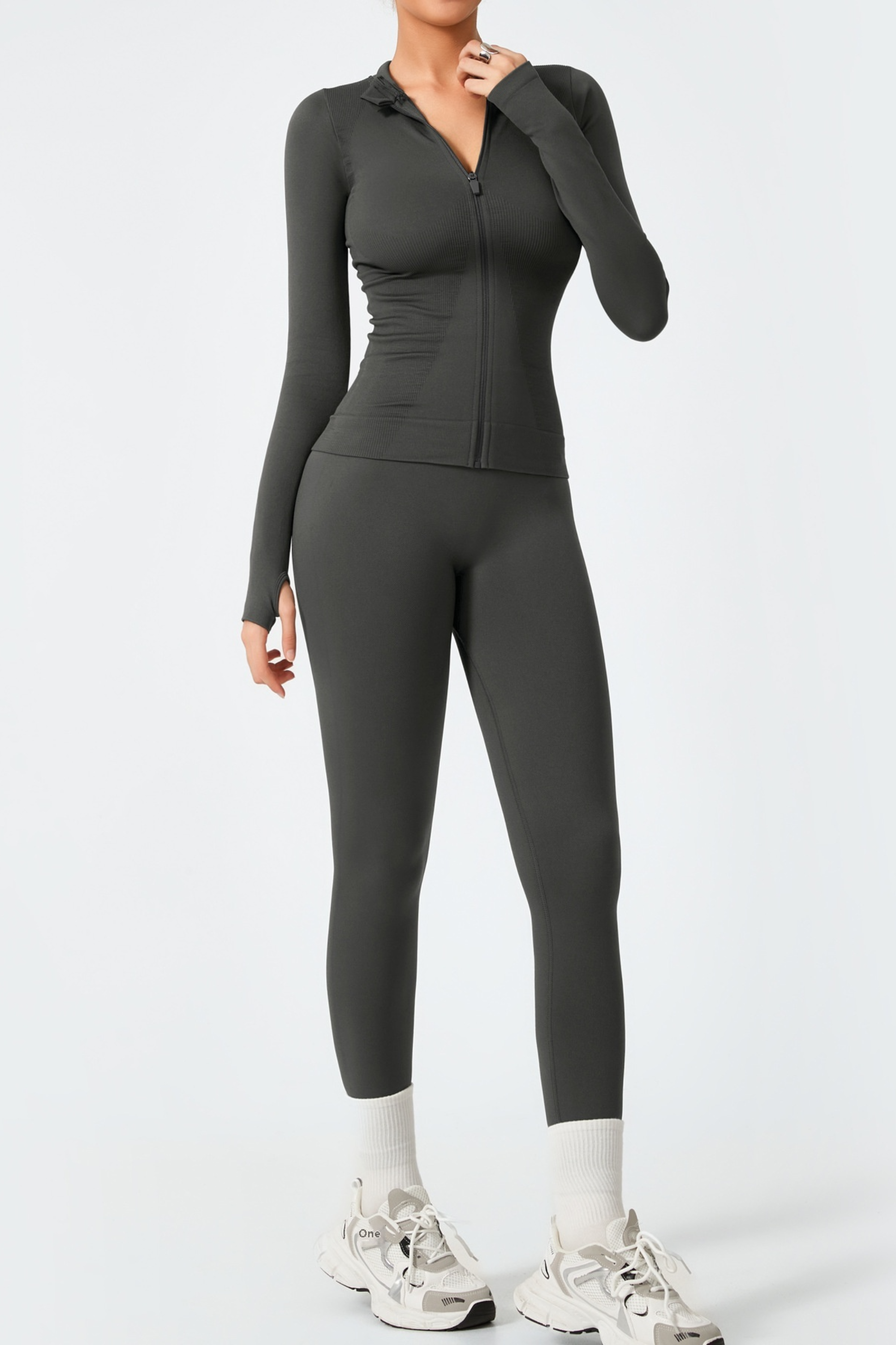 Elevate Zip Active Set