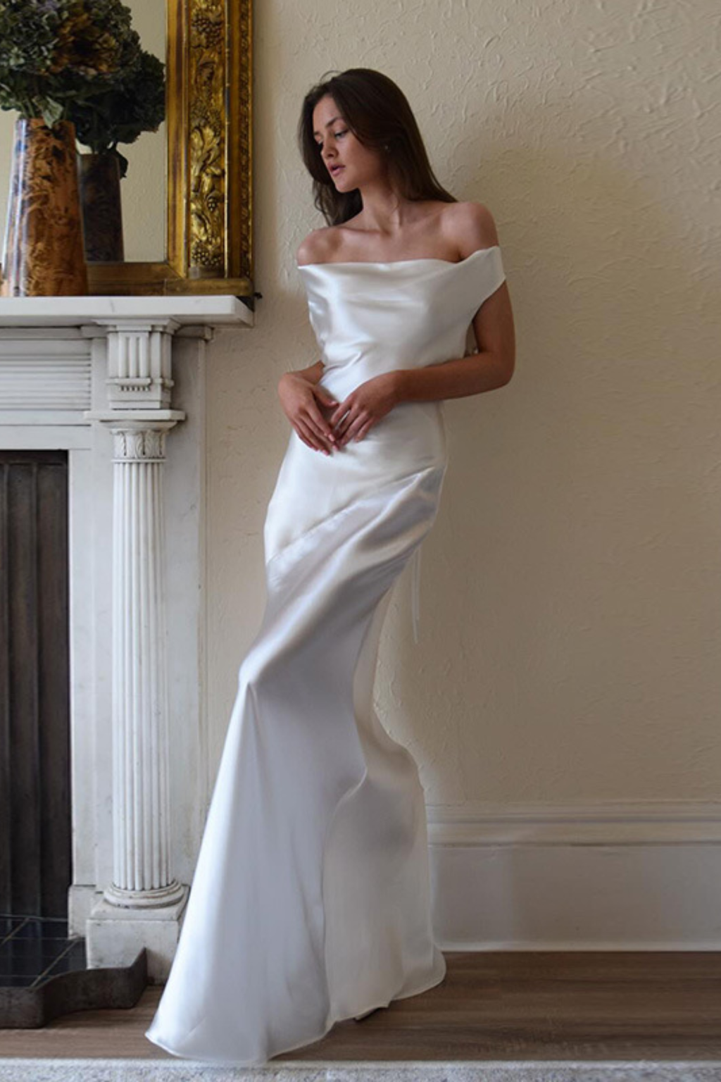 Pearl Glow Backless Dress