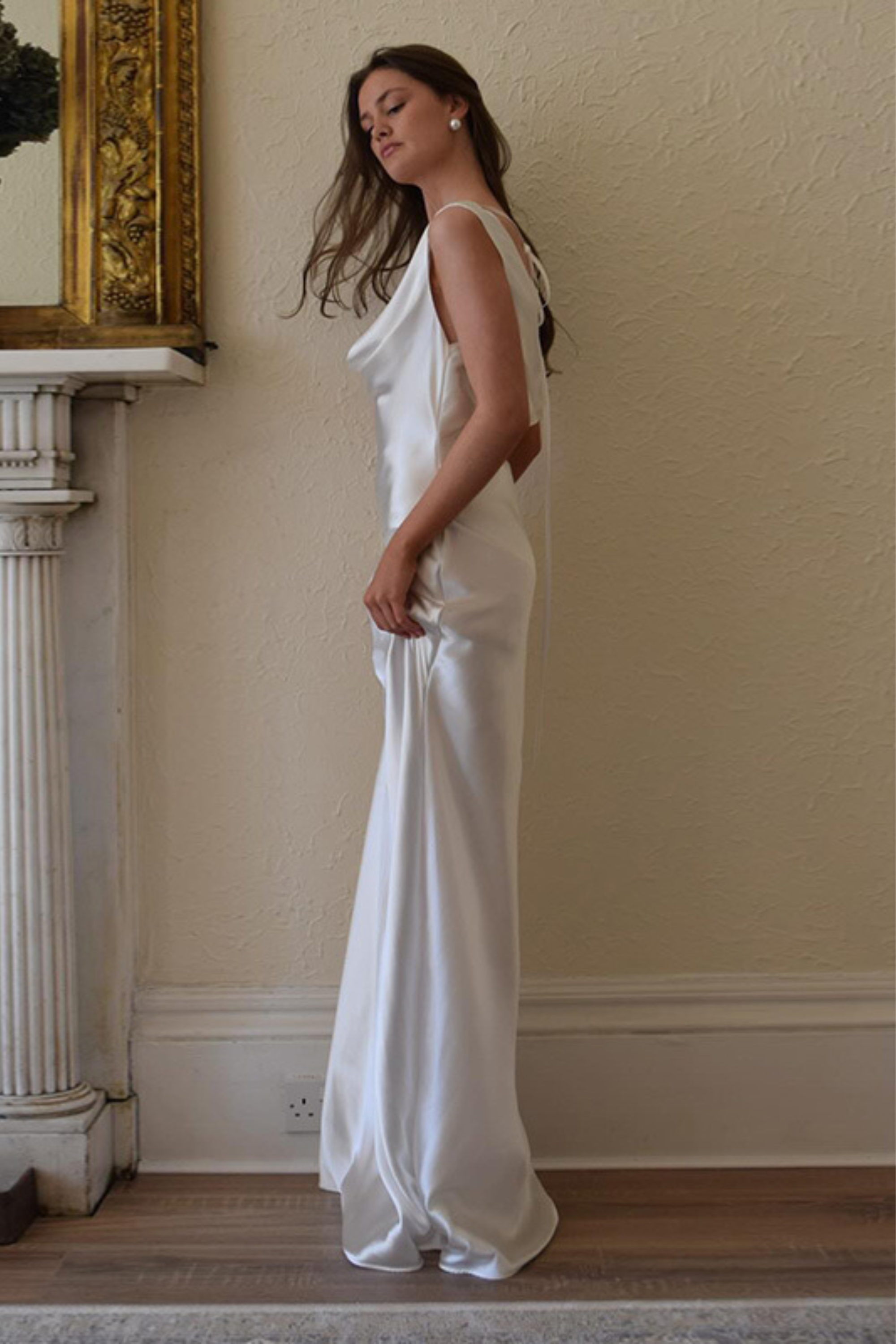 Pearl Glow Backless Dress