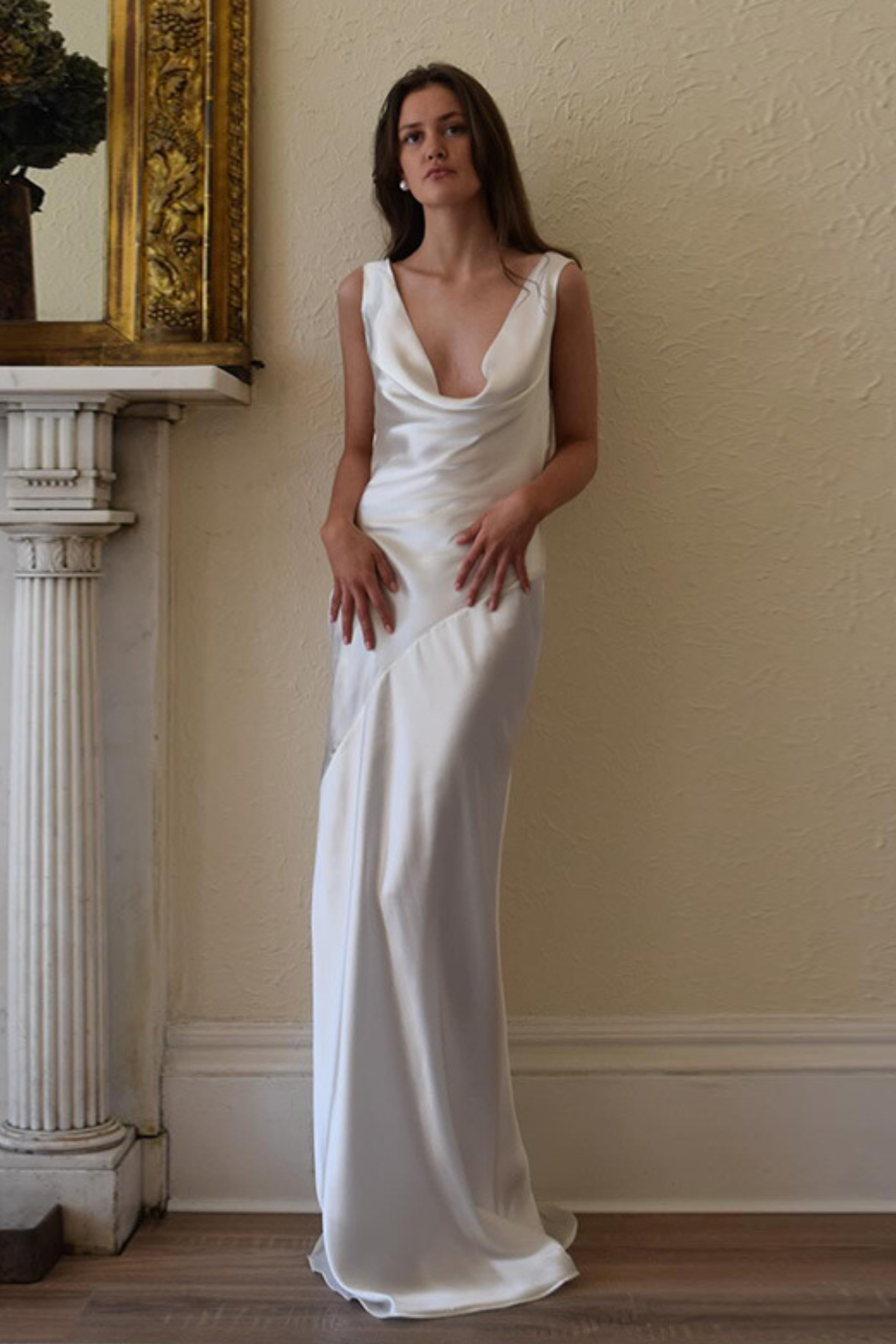 Pearl Glow Backless Dress